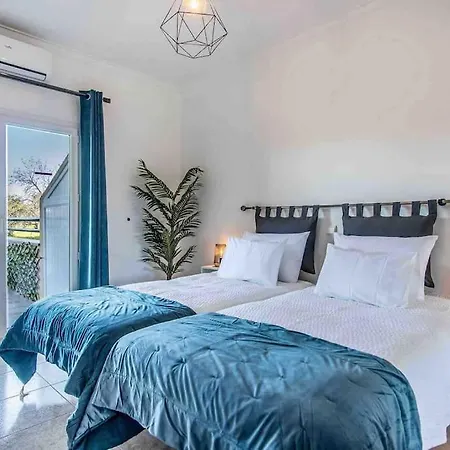 Terracos Do Vau 108 *